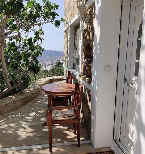 The Fig Tree إيوس خورا